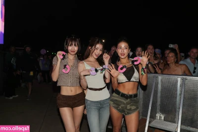Jihyo - pulled my dick out everywhere that trip