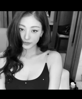 Jihyo - Fat chocha - I’m in the gym papi...