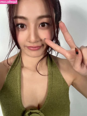 Jihyo - Mi culo te espera bby  para sacarte la leche