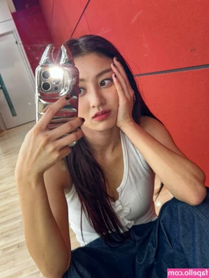 Jihyo - Feeling the freckle fantasy     PlusSize  PlusSizeWoman  Freckles