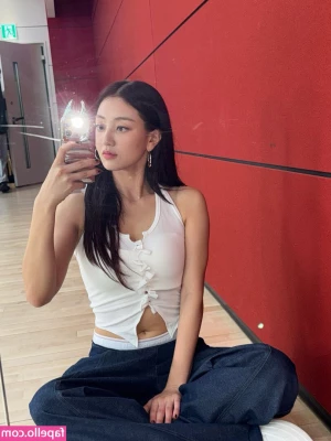 Jihyo - Idk if I m gonna be posting the same kind of content if I start up