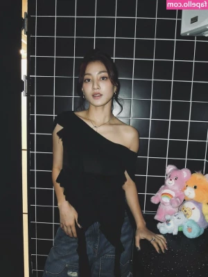 Jihyo - Be nice to your bartenders and they ll be nice to you