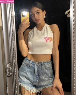 Jihyo - Oops  I bought too much new lingerie