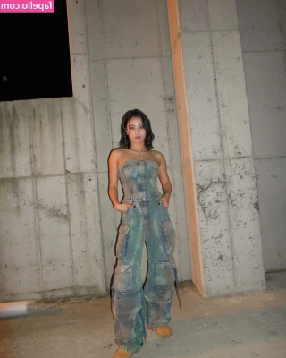 Jihyo - I feel so naughty in this for you right now!