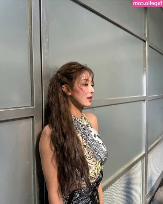 Jihyo - Getting bigger  in more ways than one