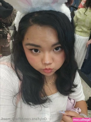 tiffany_mae6 [ tiffany-mae6 ] - Your Majesty wants money for 420 🤑🚬🤑