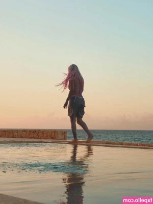 Karol G [ karol-g ] - Also I’ve been working out… what they don’t tell you is that