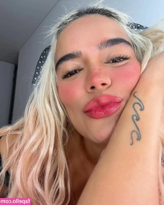 Karol G [ karol-g ] - Cum play with me