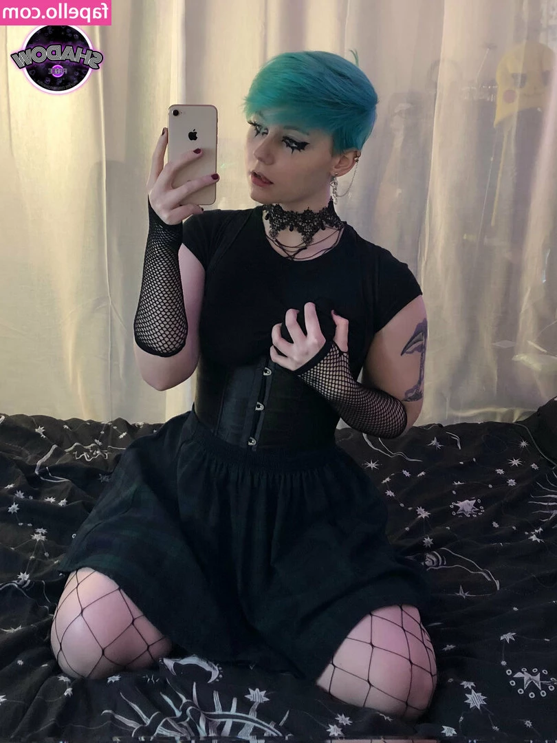 egirlshadowx - POV: Your playful lil girlfriend invites you to a pool party! There