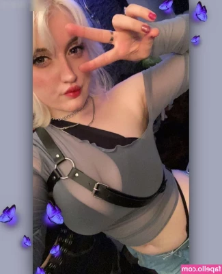 Jooyce.Chan [ jooyce-chan ] - I gave myself a facial in the Rockies    two views