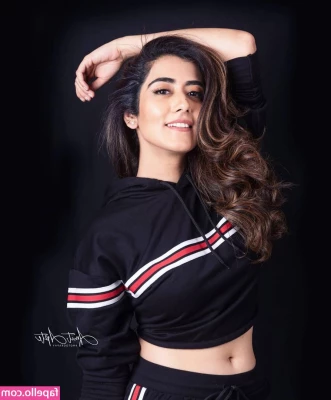 Jonita Gandhi [ jonita-gandhi ] - I want to tan naked but I don t want people to see me