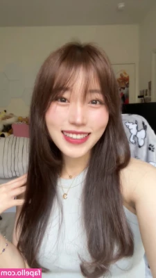 Yoojin - If I did a livestream  what kinda stuff would people wanna see