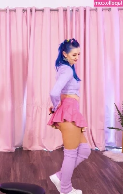 Littlesiha - Wanna take a bite?😈😈 Ven por un pedacito de mi!! 😈😈