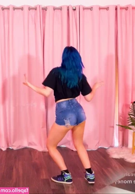 Littlesiha - How about you grab my huge hanging tits?