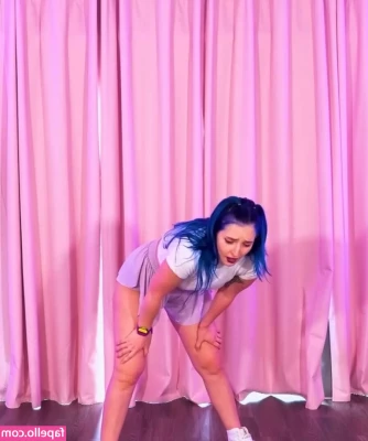 Littlesiha - Meowww Come see the naughty pics on my VIP  3 50  Sale join while you
