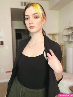 Littlesiha - I am back!!!! 😍💕 I’ll be going through messages next week but