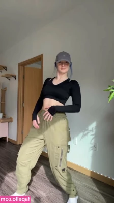 Littlesiha - Good morning guys stay tune for more content subscription price is up
