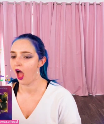 Littlesiha - Everything in the world is about sex, except sex. Sex is power😘