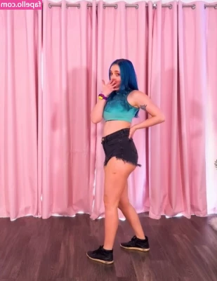 Littlesiha - Unlock to see the last photo
