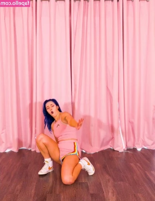 Littlesiha - AVN reupload  D Va in da bakini