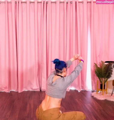 Littlesiha - This new out fit is cute