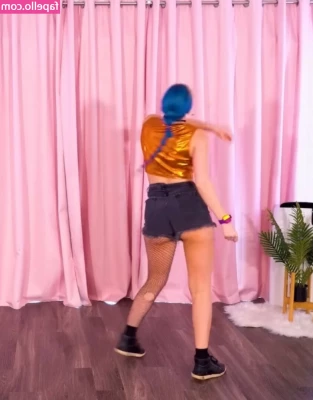 Littlesiha - I want to be FUCKED RAW 😇