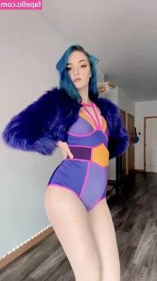 Littlesiha - Cum tel me what you want me to do soldier