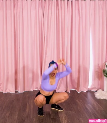 Littlesiha - For a new nightie🙈