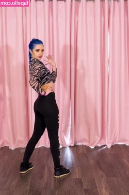 Littlesiha - Sur mon SNAP PRIVE je chauffe mon jeune voisin
