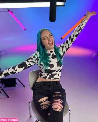 Littlesiha - Available today for live shows :) dm me for info