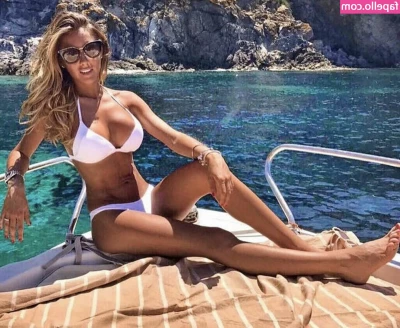 Michela Persico [ michela-persico ] - Sometimes you need a little sunshine and beautiful woman to brighten