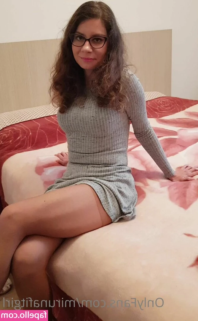 Miruna Fit Girl [ miruna-fit-girl ] - I could ride you like no one 🍆💦