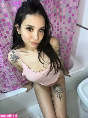 emma_jayi [ emma-jayi ] - April story reshare