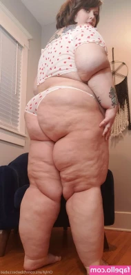 bbwbeccabae - Should it be lower