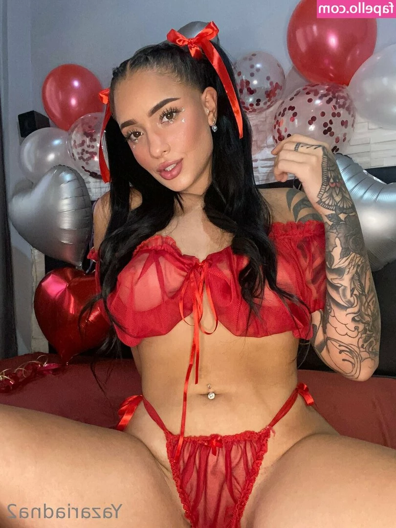 Yazmin Toscani [ yazmin-toscani ] - Christmas Elf tickle toy pt 2