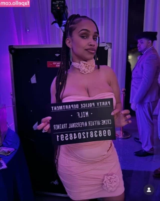 Sheera Morrison [ sheera-morrison ] - I put together a big collage of sexy clips and pretty sight from my