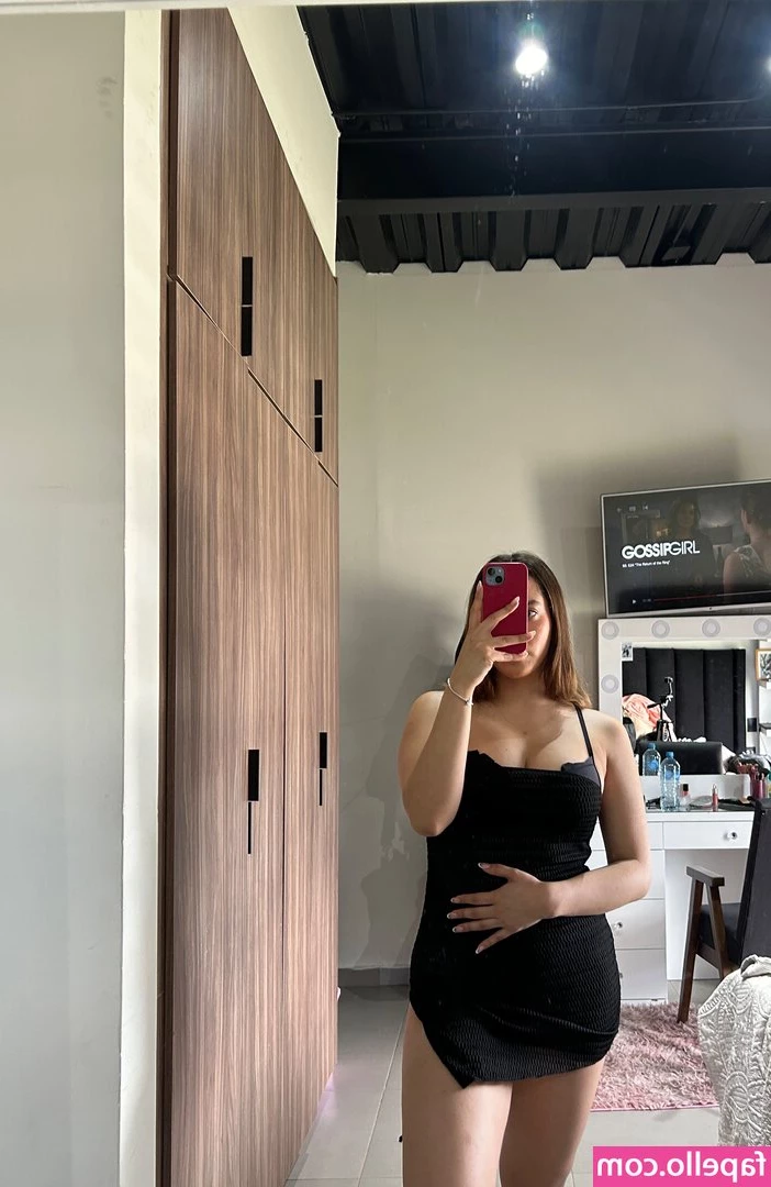 Analí Guajardo [ anali-guajardo ] - Unlock to see the uncensored pictures