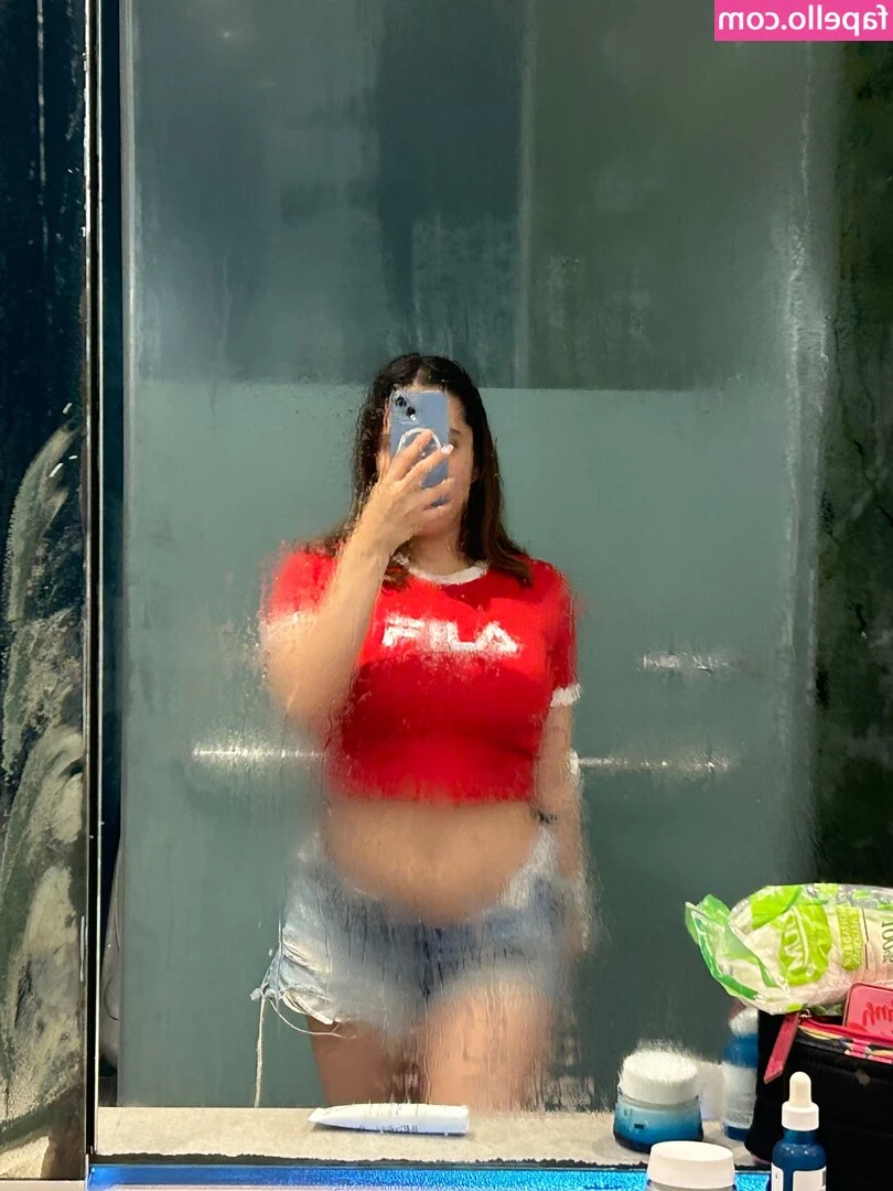 Analí Guajardo [ anali-guajardo ] - Hope everyone had a Happy Thanksgiving  Here s a little sexy vid I