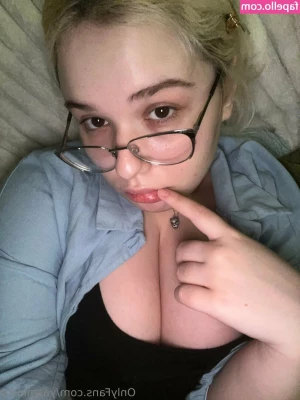 yasminika - Love riding huge 🍆💦
