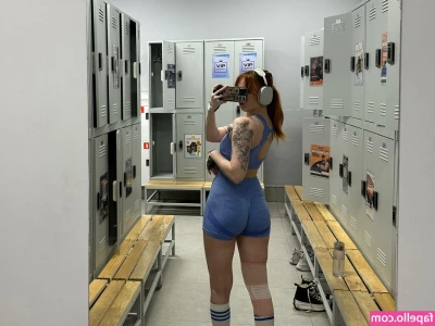 Aechka Cosplay [ aechka-cosplay ] - A Man With a Really Big Cock Was Single The Entire Time