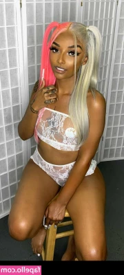 DayWithAsh - What food do you prefer to eat? i'll do it for you😈😈