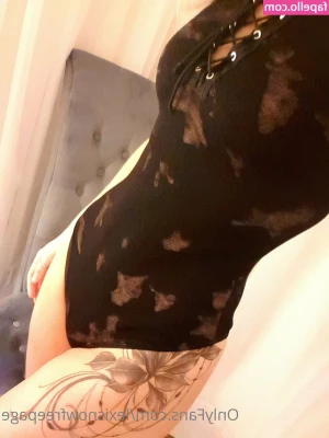 lexisnowfreepage - Hey daddy    Sub and enjoy her tight kitty and ass in all your