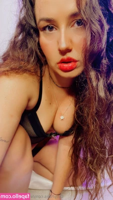 vicktoriablueee - Shower w me
