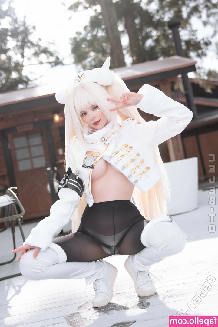 PeachMilky [ peachmilky-69 ] - Swallowing a bbc load for breakfast before starting my day !!