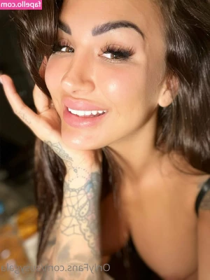 Susygala - Let s cum together in a videocall daddy    DM