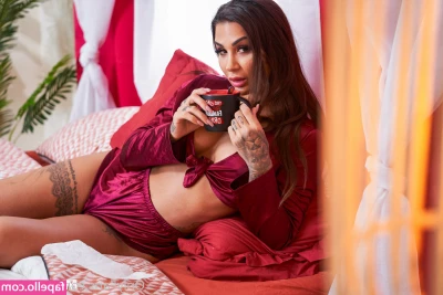 Susygala - My yummy ass will make your head spin 😍😘 promise. i see your