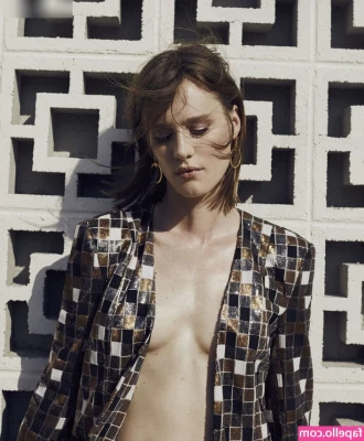 Mackenzie Davis [ mackenzie-davis ] - Watch me jerk my sexy cock and blow a load all over a pair of blue