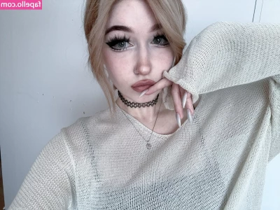 su_ga_r_ik [ su-ga-r-ik ] - Idk guys orange is sus