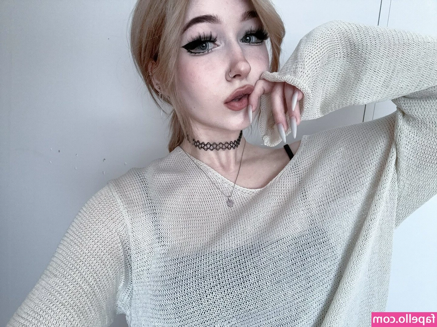 su_ga_r_ik [ su-ga-r-ik ] - Dm me what you would do to me in less than 50 words 😏🤔