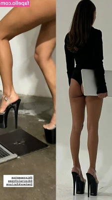 Kirra Santos [ kirra-santos ] - Video call? 🔥📽️ I swear I'm very hot 🔥🌋